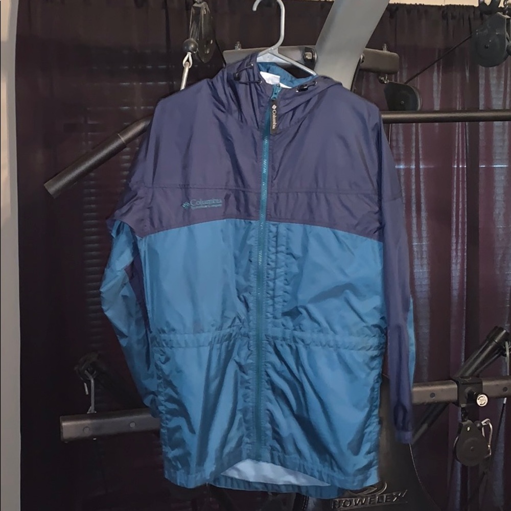 Women’s Columbia wind breaker size small